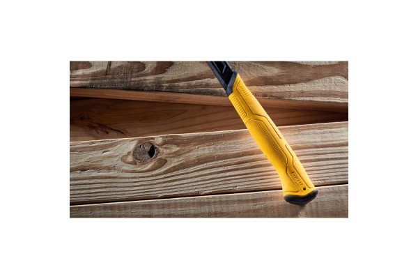 Молоток DEM-CLAW, суцільнометалевий, вага головки 624 г DeWALT DWHT51008-0