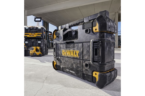 Зарядний пристрій - радіоприймач DeWALT DWST1-81078