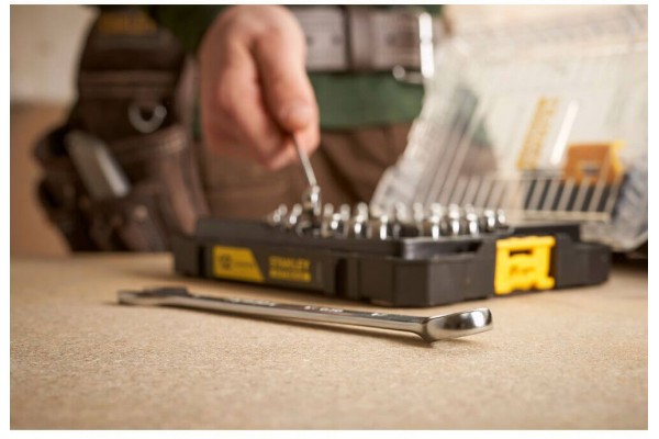 Набір із дванадцяти комбінованих ключів STANLEY FMMT98104-0