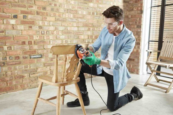 Шліфмашина ексцентрикова мережева BLACK+DECKER KA280K