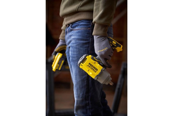 Гайковерт ударний акумуляторний STANLEY FATMAX SFMCF940M1