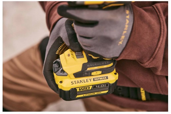 Гайковерт ударний акумуляторний STANLEY FATMAX SFMCF940M1