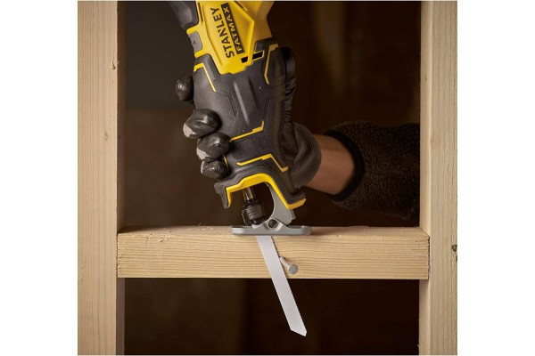 Пила шабельна акумуляторна STANLEY FATMAX SFMCS310B