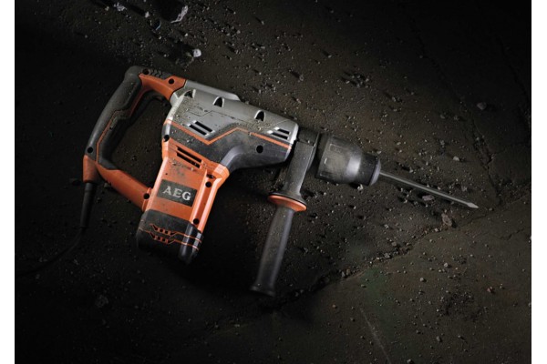Відбійний молоток мережевий SDS-MAX AEG 1100 Вт (4935443170)