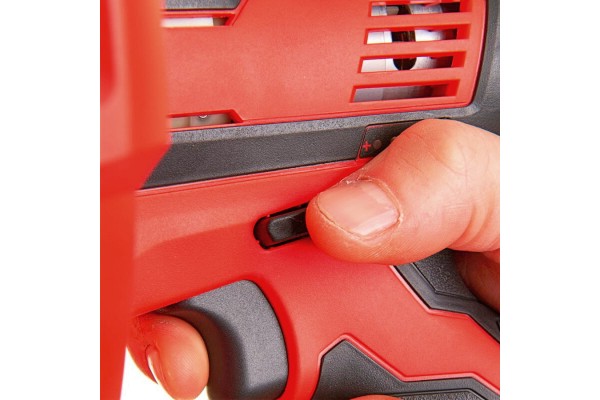 Акумуляторна прочисна машина MILWAUKEE M12 BDC8-202C (трос, внутрішній барабан,2 акумул. Х 2Аг, ємні