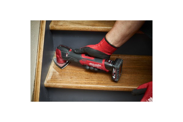 Акумуляторний компактний багатофункціональний інструмент (реноватор) MILWAUKEE M12 FUEL FMT-422X, (+