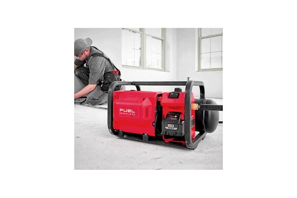 Акумуляторний повітряний компресор MILWAUKEE, M18 FAC-0