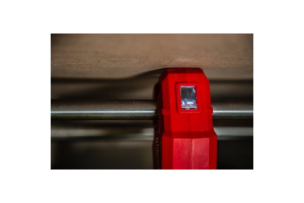 Акумуляторний труборіз по неіржав. сталі MILWAUKEE M12PCSS-202C (+2 акумулятори, зарядний пристрій, HD кейс)
