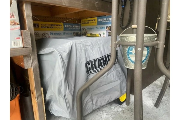 Чохол на генератор CHAMPION C90018