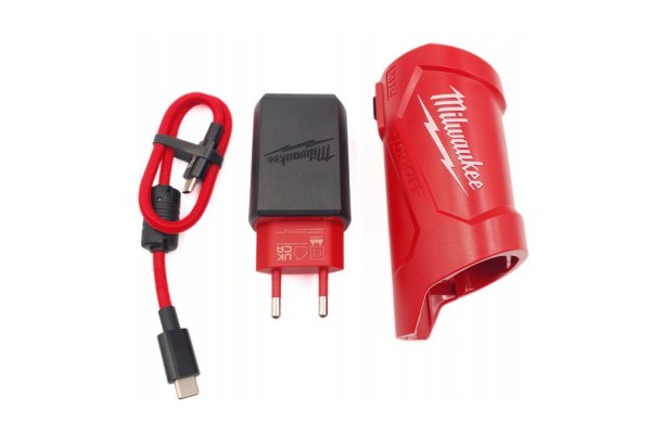 Енергокомплект M12 TC2-0 TRAVEL CHARGER MILWAUKEE