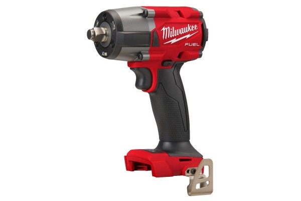 Гайковерт високомоментний MILWAUKEE 1/2\" (881 Нм) з кільцем M18 FMTIW2F12-0 (каркас)