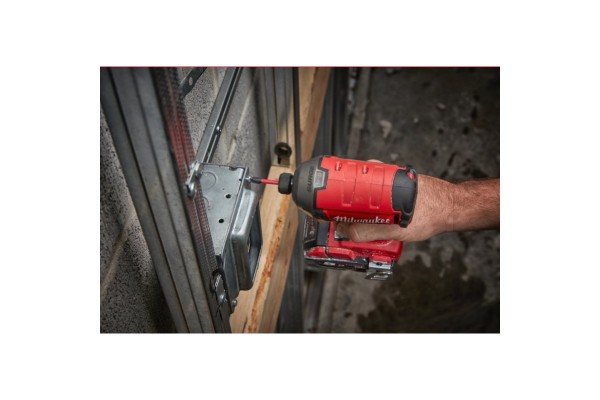 Винтоверт аккумуляторный гідравлічний 1/4'' HEX MILWAUKEE, M18 FUEL FQID-502X, 50Нм (+ заряд. устройство, 2 аккум.Х 5Ач, кейс)
