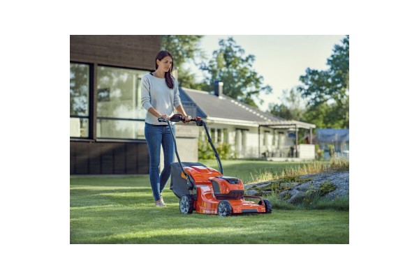 Акумуляторна газонокосарка Husqvarna LC 353ivX (9678620-01) (без АКБ та ЗП)