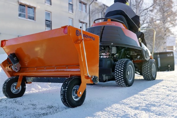 Розкидач добрив Husqvarna Profi 102 л (5962930-01)