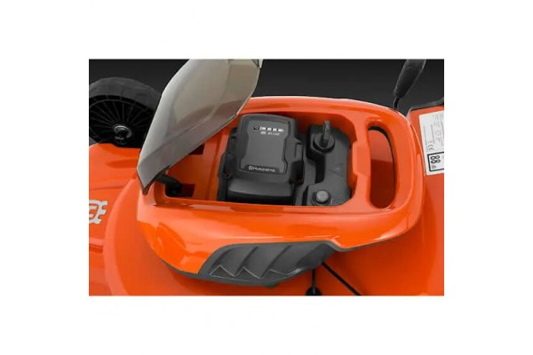 Газонокосарка акумуляторна Husqvarna LC 142i (без АКБ і ЗП) (9705418-01)