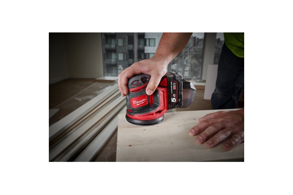 Шлифмашина ексцентриковая M18 BOS125-0 MILWAUKEE 4933464228
