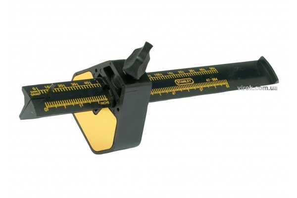 Рейсмус пластиковий STANLEY 215 мм (8 7/16")