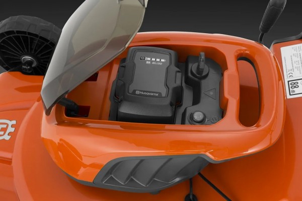 Акумуляторна газонокосарка Husqvarna LC 142iS (9705419-01) (без АКБ та ЗП)